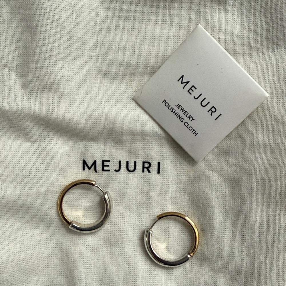 Mejuri Dual-Tone Tube Earrings